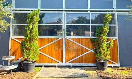 Comment choisir les bonnes portes de grange extérieures