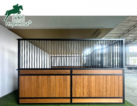 Cloisons amovibles pour boxes à chevaux
