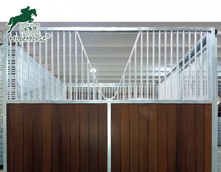 Cloisons de box en aluminium pour chevaux