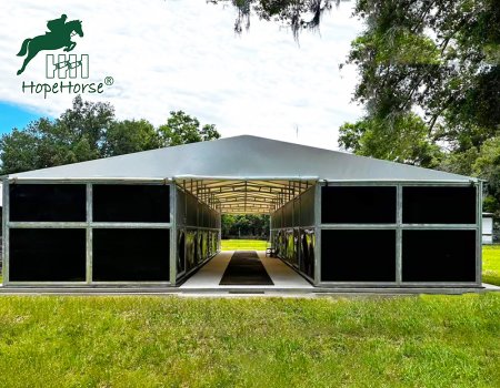 Boxes à chevaux portables avec toit