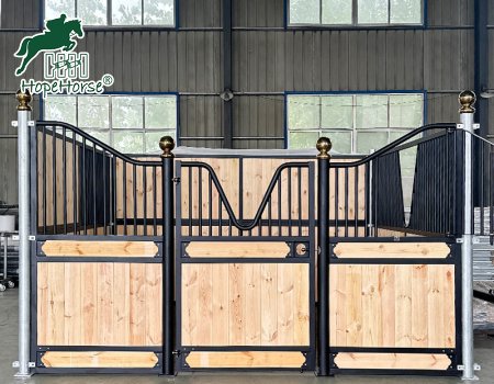 Traitement de surface du cadre d'une stalle pour chevaux