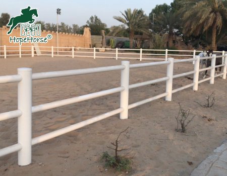 Clôture en tube rond