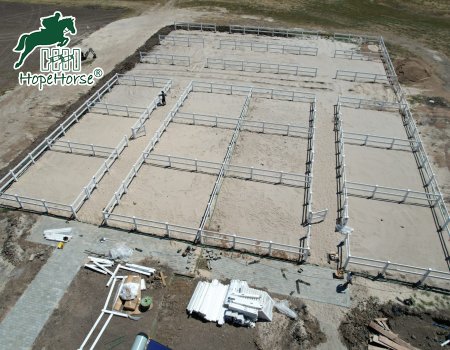 Clôture en PVC pour chevaux