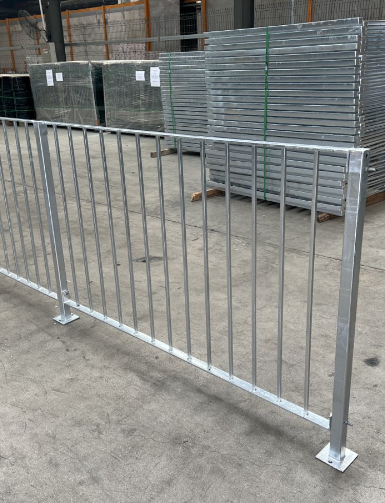 Galvanized Welded Metal Fences
