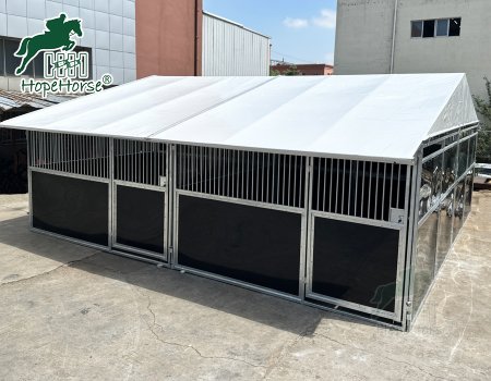 Portable Horse Stalls with Roof