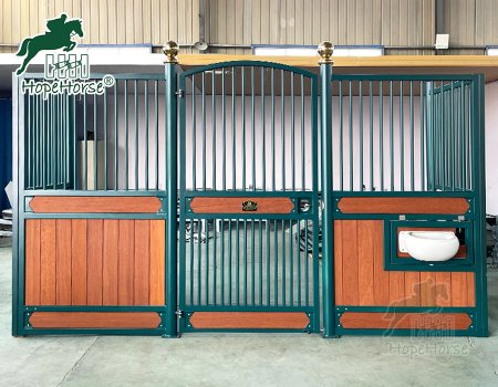 Farm&Barn Stable Equipment