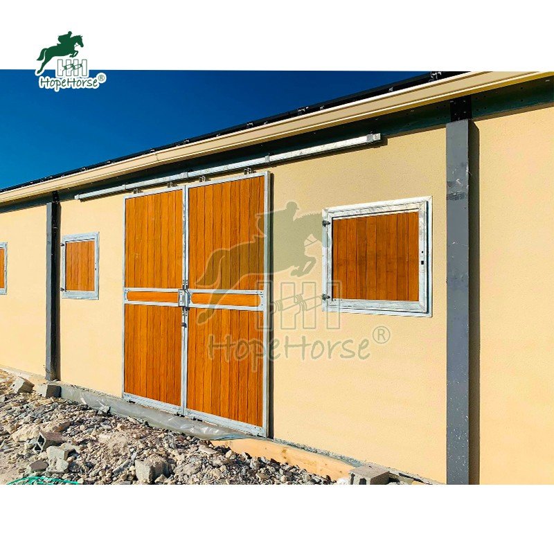 https://www.hopehorsechina.com/product/horse-stalls.html