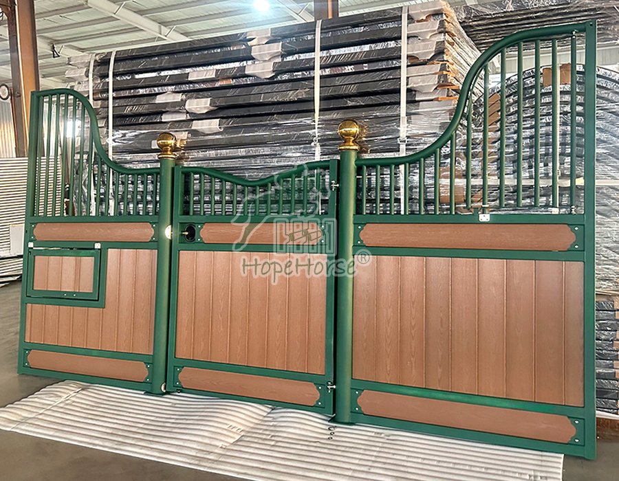 Luxury Curved Top Horse Stall Front (4)