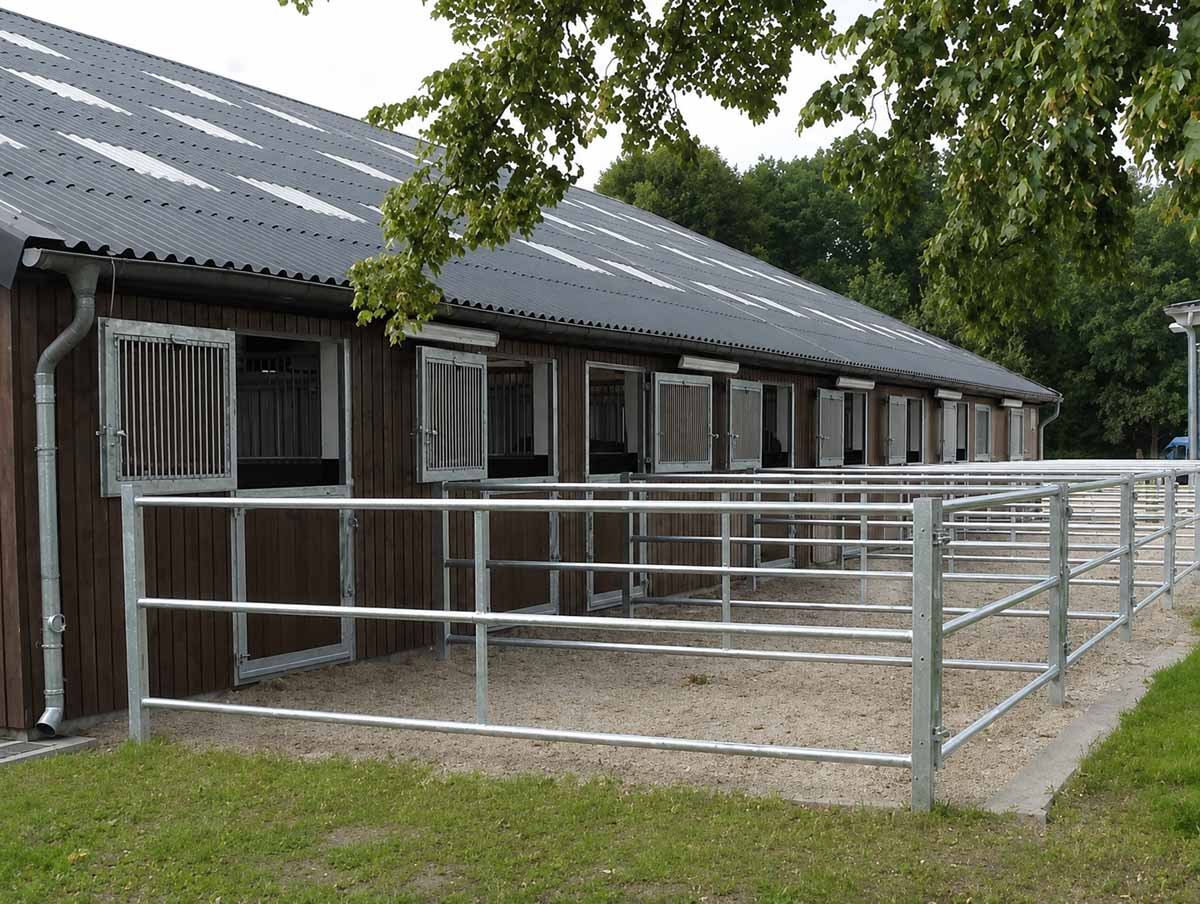 horse stall run