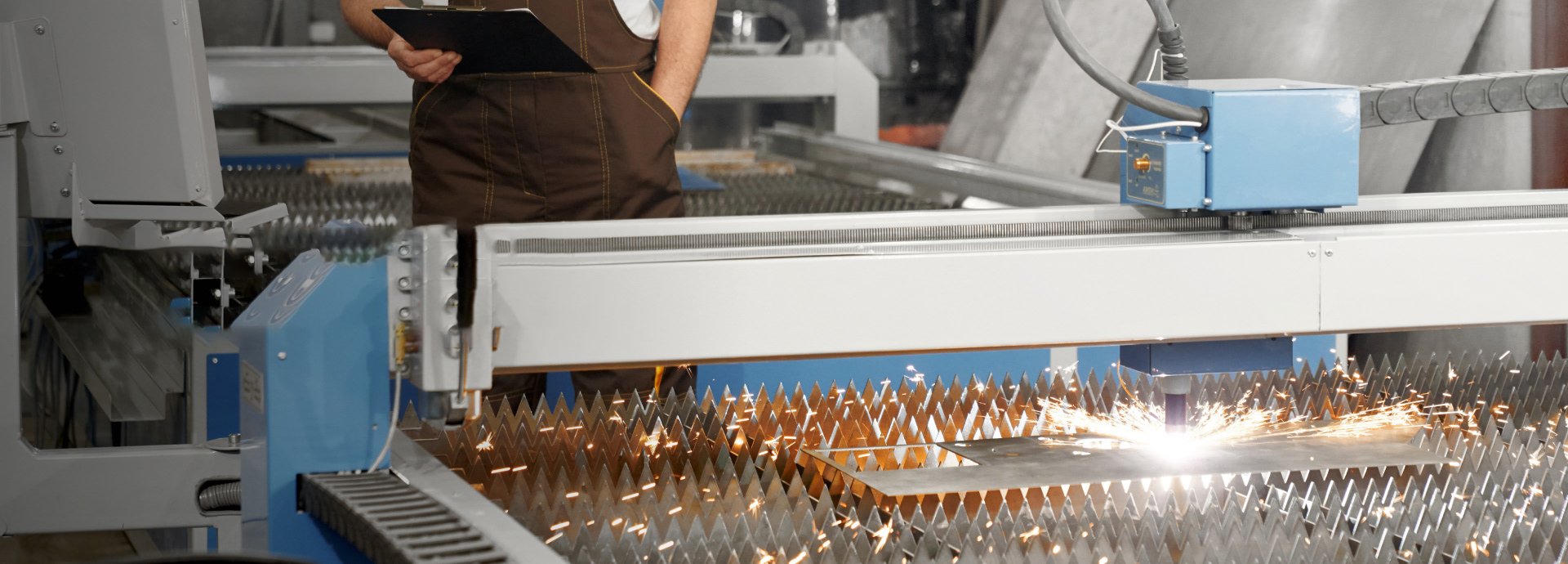 Hightech Manufacturer